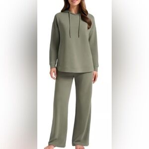 Max & Mia Dark Sage Sweatshirt and Pants Set Loungewear size Small NWT